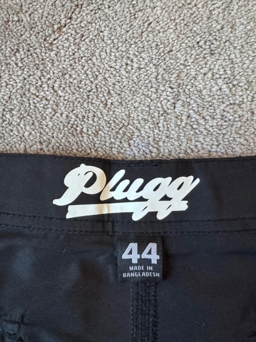Plugg Hybrid Cargo Board Shorts Black Utility Pocket Surf Style SIZE 44